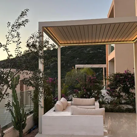 Aquaterra, Coast Сasa de vacaciones Palasë