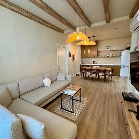 Aquaterra, Coast Holiday home